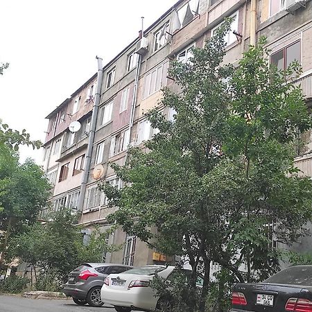 2 Bedroom Apartment, Quiet And Spacious Jerevan Exteriér fotografie